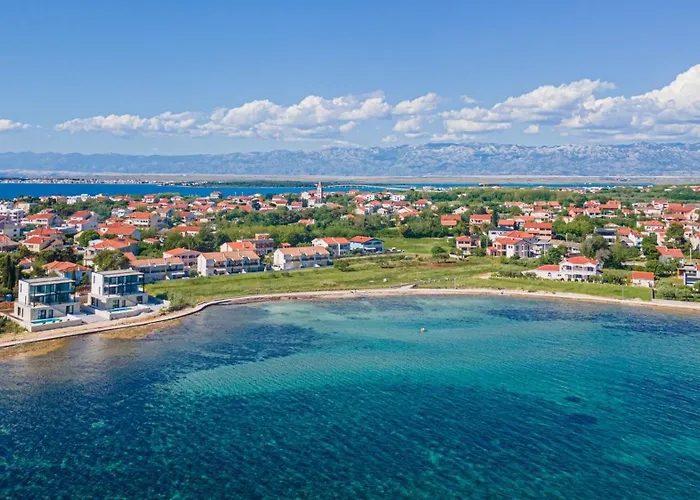 Seafront Serena With Pool And Seaview Villa *