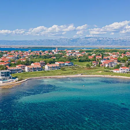 Seafront Serena With Pool And Seaview Villa *